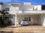 Casa em Condomínio à venda, 4 quartos, 2 suítes, 2...