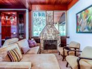 Casa em Condomínio à venda, 4 quartos, 3 suítes, 3...