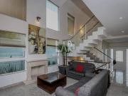 Casa em Condomínio à venda, 4 quartos, 4 suítes, 4...