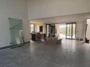 Casa em Condomínio à venda, 4 quartos, 4 suítes, 4...