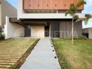 Casa em Condomínio à venda, 4 quartos, 4 suítes, 4...