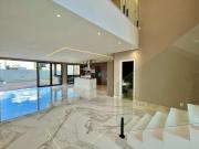 Casa em Condomínio à venda, 4 quartos, 4 suítes,...