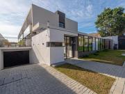 Casa em condominio à venda ao lado do Barigui com 3 suítes