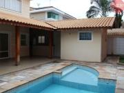Casa em Condomínio à Venda com 04 Suítes no Jardim...