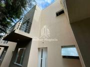 Casa em condomínio à venda com 3 dormitórios e 2...