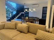 Casa em Condomínio à Venda em Atibaia SP, Bairro Rio...