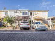 Casa em condomínio a venda em Canoas