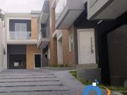Casa em Condomínio à Venda em Curitiba PR, Bairro...