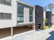 Casa em condomínio à venda, Jardim Cordeiro, 4 suítes! Nova!