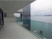 Casa em condomínio à venda na Praia da Enseada Guarujá