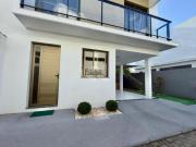 Casa em condomínio á venda no bairro Pinheiro Machado