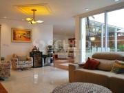 Casa em Condomínio à Venda no Jardim Prudência, R$...