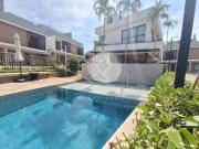 Casa em condomínio a venda no Parque Taquaral em...