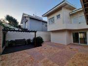 CASA EM CONDOMÍNIO A VENDA NO PORTAL DO PARAÍSO II 3...