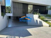 Casa em Condomínio a Venda sendo 4 suítes, 7 Vagas no...