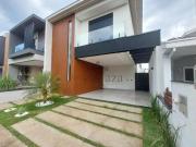 Casa em Condomínio Bosque dos Manacás no Jardim Jacinto...