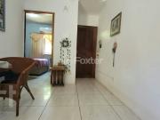 Casa em Condomínio com 1 dormitórios em Porto Alegre