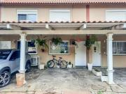 Casa em condomínio com 2 dormitórios no bairro Rio Branco