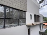 Casa em Condomínio, com 385m² privativos, 4 Suítes, 6...