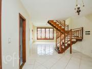 Casa em Condomínio com 3 dormitórios em Porto Alegre