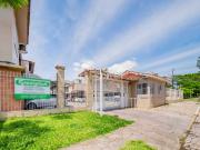 Casa em Condomínio com 3 dormitórios em Porto Alegre