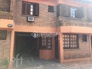 Casa em Condomínio com 3 dormitórios em Porto Alegre