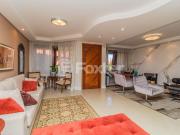 Casa em Condomínio com 3 dormitórios em Porto Alegre