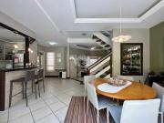 CASA EM CONDOMÍNIO COM 3 DORMITÓRIOS NO ECOVILLE