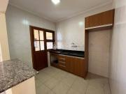 Casa em Condomínio com 3 quartos e 193m² para alugar em...