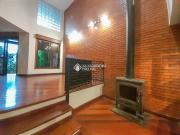 Casa em Condomínio com 3 quartos e 359m² para alugar em...