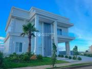 CASA EM CONDOMÍNIO COM 3 SUÍTES, DECORADA E MOBILIADA,...
