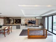 Casa Em Condominio Com 3 Suites e 4 Vagas J8