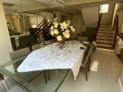 Casa em Condomínio com 4 dormitórios em Porto Alegre