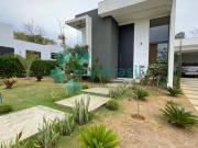 Casa em Condomínio com 4 quartos