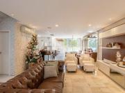 Casa em Condomínio com 4 quartos e 275m² à venda em...