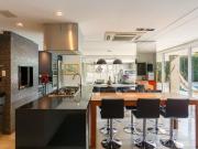 Casa em condominio com 5 quartos