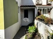 Casa em condomínio com ótima estrutura, 2 dormitórios 2...