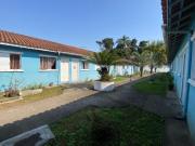 Casa em condomínio com piscina e 2 quartos em Itanhaém