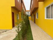 Casa em condomínio com piscina e 2 quartos em Itanhaém