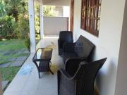 Casa em condomínio com segurança 24 horas, com 3...