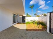 Casa em Condomínio / Condomínio Villa Tito 150m² 3...