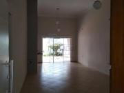 Casa em condomínio de 122m² com 03 quartos sendo 01...