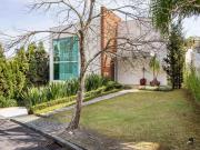 Casa em Condomínio de Alto Padrão à Venda com 4 Suítes e...