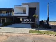 Casa em condomínio de alto padrão em Atibaia SP, Vila...