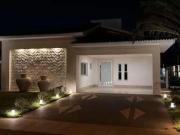 Casa em Condomínio de Luxo com 3 Suítes e 231m² no...