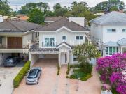 Casa em condomínio em Alphaville, totalmente mobiliada...