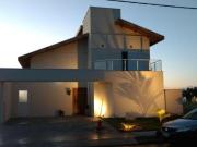 Casa em Condomínio em Bairro do Grama