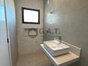 Casa em condomínio com 3 suítes e 4 vagas na Terras de...