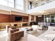 Casa em Condomínio em condomínio com 6 dormitórios em... Casa em Condomínio em condomínio com 6 dormitórios em...