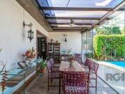 Casa em Condomínio em Santa Tereza